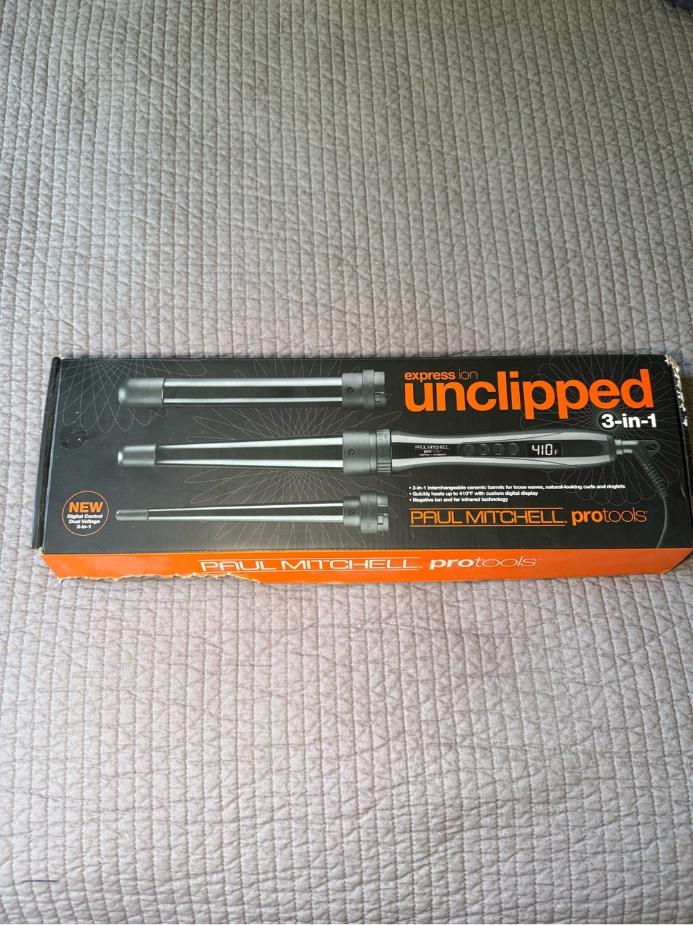 Paul Mitchell Unclipped 3-in-1 Curling Wand Set in Black and Orange